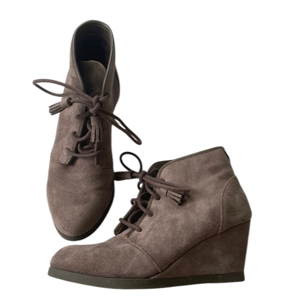 Wedged Dressโ Shoes / boots